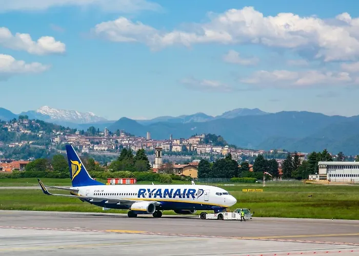 Luxury W Garage Happy 1 Бергамо