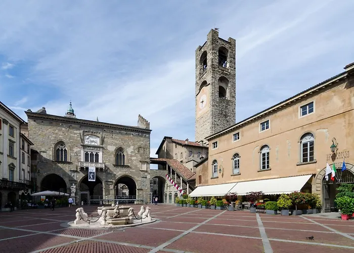 Luxury W Garage Happy 1 Бергамо