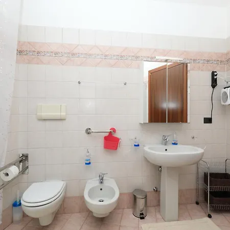 Luxury W Garage Happy 1 *