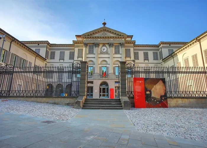 Апартаменты Luxury W Garage Happy 1